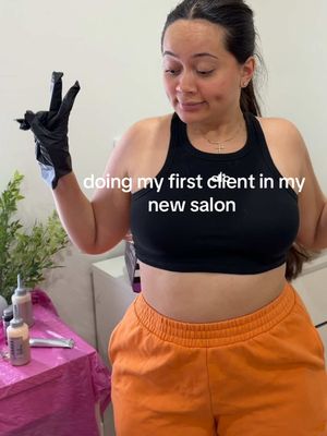 this is how my tias would get together and do each other hair too😂
