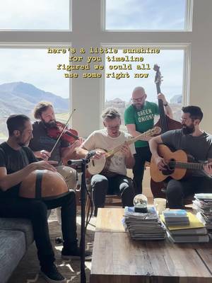 ☀️ Hope you all got the chance to feel the sun shine on you today #thesteelwheels #steelwheels #folk #cover #walkingonsunshine 