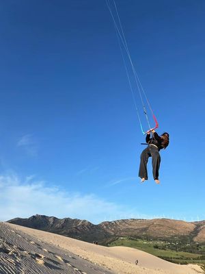 She's too fly 😮‍💨 ( 🎥 @soygiselapulido ) #Unreel #Extreme #Kitesurf #Kitesurfing #Sendit