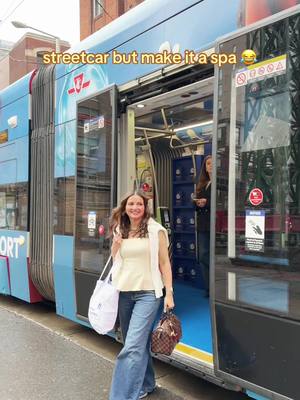 Love it when brands get super creative! @Nivea Canada transformed this streetcar into a comfort zone - with cozy slippers, fresh juices, yummy snacks and time to explore the scents of their Derma Comfort Roll-On antiperspirants 🌸 #torontoinfluencer #nivea #ttc #torontoevents 