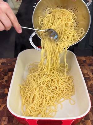 Dump and bake million dollar spaghetti #EasyRecipe #DinnerIdeas #pasta