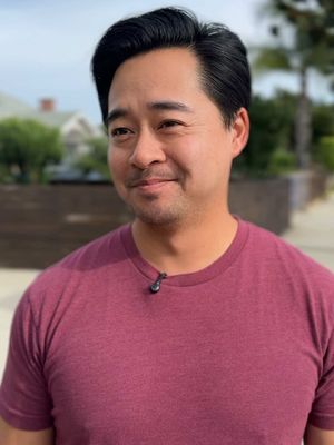 When you thought you saw your ex… @MikeBowShow @Jessica Hsu 