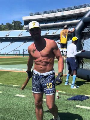 bat tricks in UNC 👍🏼 let’s go bananas!