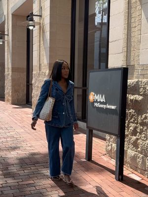 #AD Thinking about moving to Dallas or switching neighborhoods? MAA has nine communities along McKinney Avenue, and you can explore them all with just one appointment at the Uptown Dallas leasing center. Schedule your appointment and visit the Uptown Dallas property website for details. Link in bio. @maacommunities #MAAUptownDallas #MAACommunities