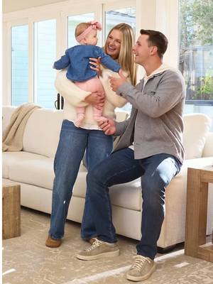 Welcome to Brock and Jenna Purdy’s home away from the field! The San Francisco quarterback trusted Design Crew to transform their Bay Area rental into a family home. Take the full tour at our link in bio! #brockpurdy #bayarea #purdy 