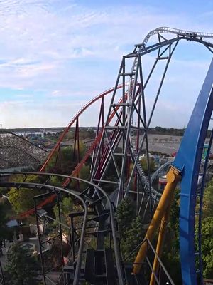We’re celebrating #NationalSiblingsDay with a never-before-seen Demon double feature, one from #SixFlagsGreatAmerica and its sibling at #CAGreatAmerica! #RollerCoaster #Chicago