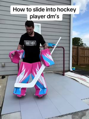 How to slide in a hockey players dm’s