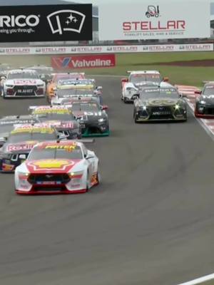 Lights out and the drama begins in Taupō 💥 #RepcoSC #Supercars 