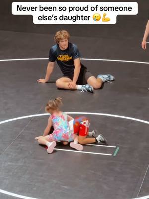 Showing them what “fight like a girl” really means 👏 #wrestling #sports #womenssports (via kristykendallbradford/IG & jamesbradfordsjourney/IG)