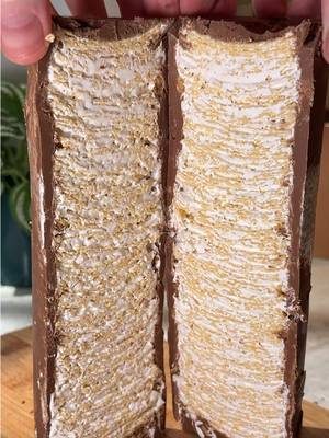 ANOTHER Pringles video? Yeah… but this one’s different.  @Cahill just gave the trend a full s’mores makeover - Pringles stacked with marshmallow fluff and coated in chocolate. This might actually be the best one yet. #pringles #chocolatepringles #food #baking #howto 
