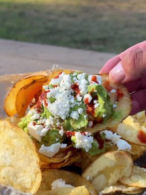 Who else loves these chips? Try them with Tapatio, creamy guac, and fresh cheese for an irresistible flavor combo that everyone will enjoy! Tag us to be featured