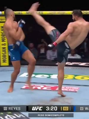 🛑 Reyes se atreve con puños al rostro y patadas demoledoras 🛑 #ParamountPlus | #UFC327 