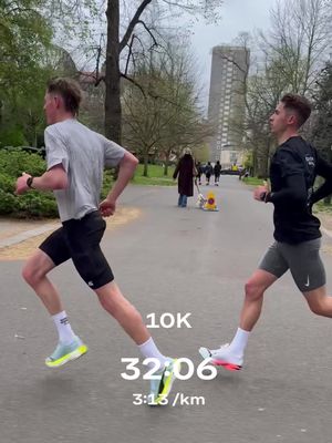 Saturday’s ‘tempo’ in London’s infamous downhill park 2 weeks out from the London Marathon! @hugofryrnr  #runner #Running #10km #runtok 