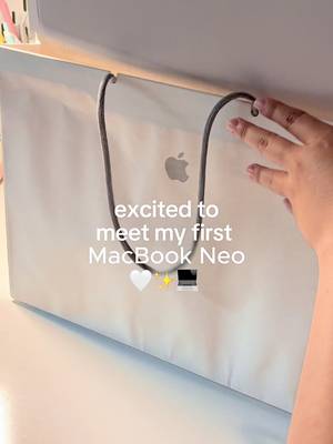 Excited to unbox it 💻👩‍💻 #macbookneo #macbook #studytok #studygram @apple 