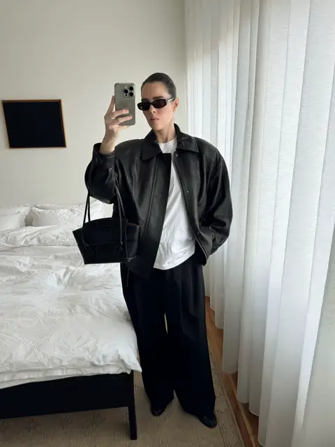 Outfit repeating again this season! Styling my favorite pieces different ways.  #outfitrepeater #springoutfits #therow #saintlaurent #scandinavianstyle 