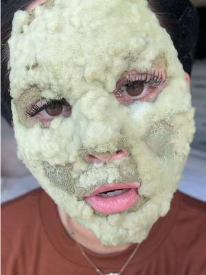 Not me lookin like the grinch🤣 but omg it works soooo good😩 #koreanskincare #skincare #facemask #glassskin #glassskinroutine  Exfoliating mask  Korean skincare  Holy basil bubble deep mask by P Calm  Large pores  Face mask  