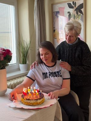 Happy birthday to me. I’m cherishing these moments with my loved ones. The two loves of my life my mum and grandma. I’m so so grateful for these wonderful women 🎂🎂🎂❤️❤️❤️ . . #birthday #itsmybirthday 