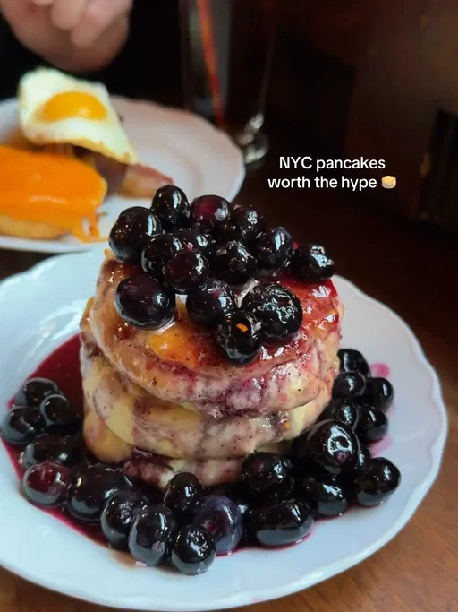 #pancakes #nycfood #nycbrunch #nyceats #nycpancakes 