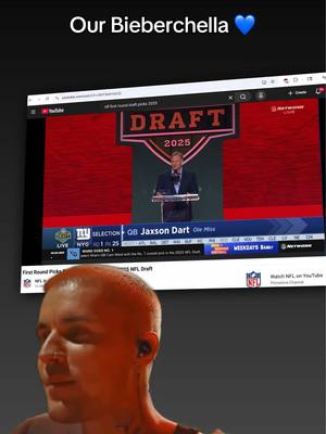 Us & Justin Bieber reminiscing #giants #justinbieber #coachella #bieberchella #jaxsondart 