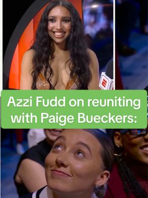 The crowd at the WNBA Draft sure loves the Azzi Fudd-Paige Bueckers duo 💙  (via ESPN)  #wnbadraft  #paigebueckers   #azzifudd 