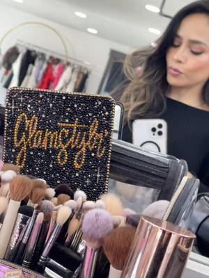 Thank you Jesus !  For the gift of creativity and artistry !  Everyday I keep on pushing thinking of what ways  I can improve to give my best!! . Thank you to all my clients #mnmakeupartist #create photoshoot #makeupartist #lovemyjob #makeupkit 