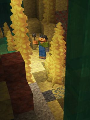 Look out below! 🪨 Sulfur spikes are ready to test! These sharp blocks grow in sulfur caves, adding a colorful, pointy touch to your builds! But watch out - falling sulfur spikes sure pack a puncture! Out in Java snapshot and coming soon to Bedrock beta & preview! Read more at the link in bio! #Minecraft