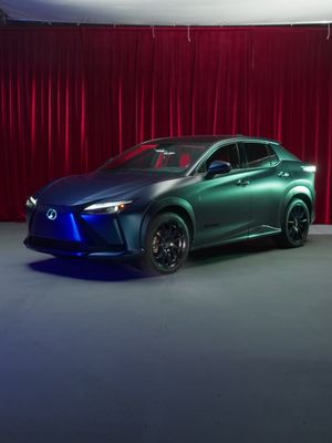 Craft in every note. Innovation in every mile. BTS with @laufey and the Laufey x Lexus: Blue In Green Edition RZ. #LexusRZ
