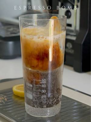 Espresso bomb 💣 #espressobomb #viralespresso #viraldrink #coffeetiktok #fyp 