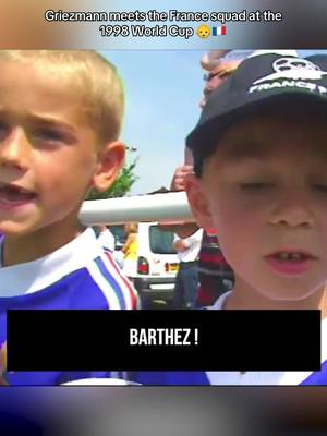 A young Griezmann meets the 1998 France squad ahead of the World Cup. Was his destiny mapped out for him at this very moment? France went onto win that tournament and then Antoine himself won the World Cup 20 years later 👀 #griezmann #france #worldcup #footballshirt #zidane