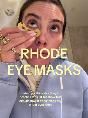 And it tingles & super cold lol so I know it’s doing something !!!! It honestly is insane to see the difference in darkness and puffiness in person 🤯 #rhode #eyepatches #rhodexthebiebers #coachella #undereyes @rhode skin 