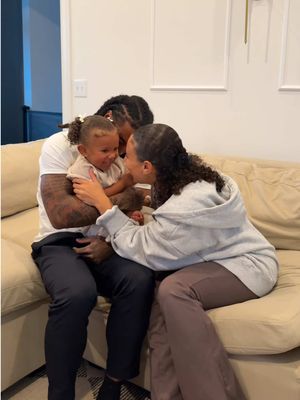 #BANDAIDBrandPartner These PRO HEAL®️ 5-Day Protect bandages from BAND-AID®️ Brand stay on for up to 5 days and help protect the wound while it heals, so we can get back to what matters most. Busy family life approved! Shop on Amazon @BAND-AID(R) Brand
