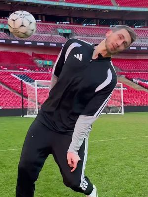 Who did the best?  Watch the Charity Match live on Saturday at 2:10pm BST on YouTube! Donate with the link in our bio #sidemen #sidemencharitymatch #football 