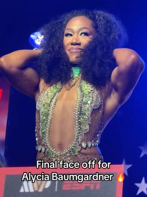 The Bomb is ready to put on a show in New York City 🍿 #alyciabaumgardner #boxing 