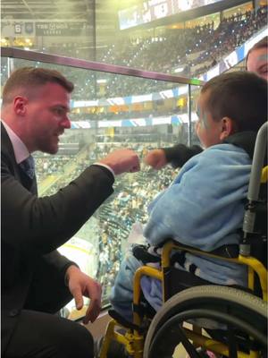 Giving back to the best fans in the league 🫶 #hockey #NHL #utah 