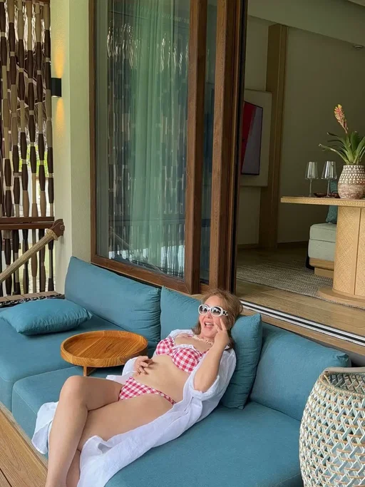 Life’s a beach! I have to say…Confidence level: 💯 lol!