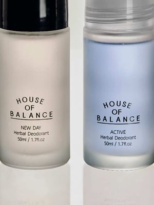 𝟐 𝐠𝐢𝐫𝐥𝐬 𝟐 𝐯𝐢𝐛𝐞𝐬 💫 Different routines, different moods, finding our own balance. Which vibe are you? #houseofbalance #hob #girlhood 