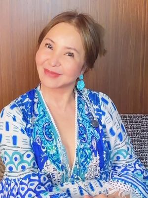 Guys!!! Si Inday ay nagpaplano na magpatayo ng bahay! Syempre ako, nag-parinig na kay Hubby Abel nya na nasa abroad... alam mo na yan! Good thing may BDO Home Loan. Super easy kasi you can apply online! May fixed rates up to 10 years, waived fees up to P25,000, and may free fire insurance pa for the first year! So mga kabayan, if you're planning to build your home, apply na online at https:// www.bdo.com.ph/personal/loans/ home-loan and let's make your home happen! 💙🏠💛