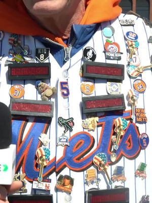 Pin man wears over 260+ pins 👀 #Gametime #MLB #Mets