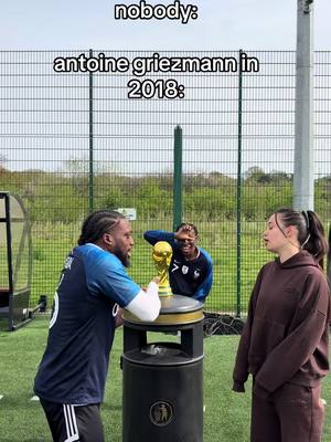griezmann was a vibe dropping L dances on everyones headtops #football #footballskit #griezmann #france #sportsontiktok 