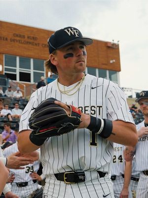 Never waver 🏴 #GoDeacs🎩 #WakeForest #baseball #collegebaseball #gameday 