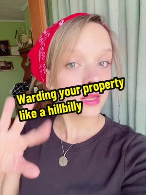 Watch to the end for the super secret PS bonus tip!  #wards #folkmagic #appalachian #witch #protection 
