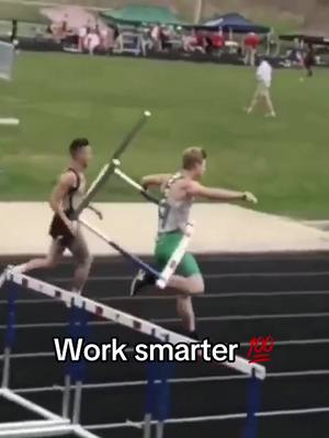 Exactly how it’s done 🔥 #track #hurdles #trackandfield #race 