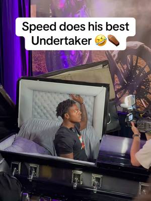 Yall’s hear that laugh too? 😭 (via @Las Vegas) #WWE #WrestleMania #speed #ishowspeed #undertaker