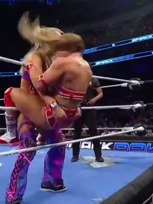 Tiffany Stratton refuses to quit and rallies to get the WIN against Jordynne Grace! #WWE #SmackDown