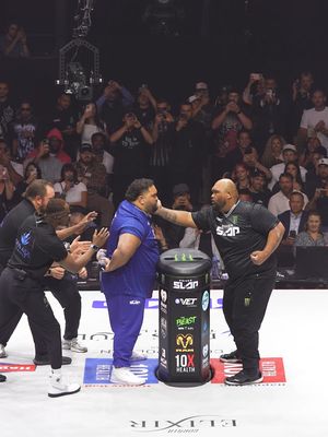 Super Heavyweights got active TONIGHT 💪 Split Decision. Did the judges get it right?👀