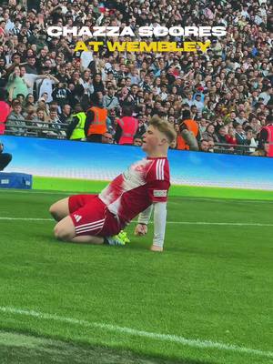 His moment under the arch 👏🏟️ #sidemencharitymatch #sidemen 