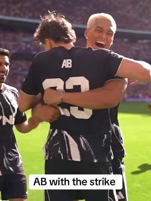 Yoooo family  #sidemen #sidemencharitymatch 