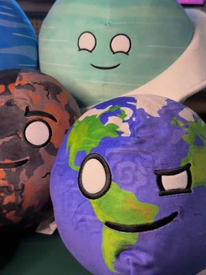 I wish nothing but SolarBalls plushies for youuuuUUUuUUU 🎶 Not saying anything but… there’s like 2 days left of our special sale 👀 don’t miss it go visit solarballs.store 🛍️
