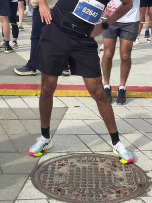 21K Nespresso de Montréal’ll make ya Jump jump 🥵 Warm up sponsorisé par Kriss Kross  #21k #Running #runner #mtl