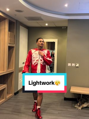 Hardly broke a sweat😮‍💨 #benwhittaker #whittakersuarez #boxing #matchroomboxing 